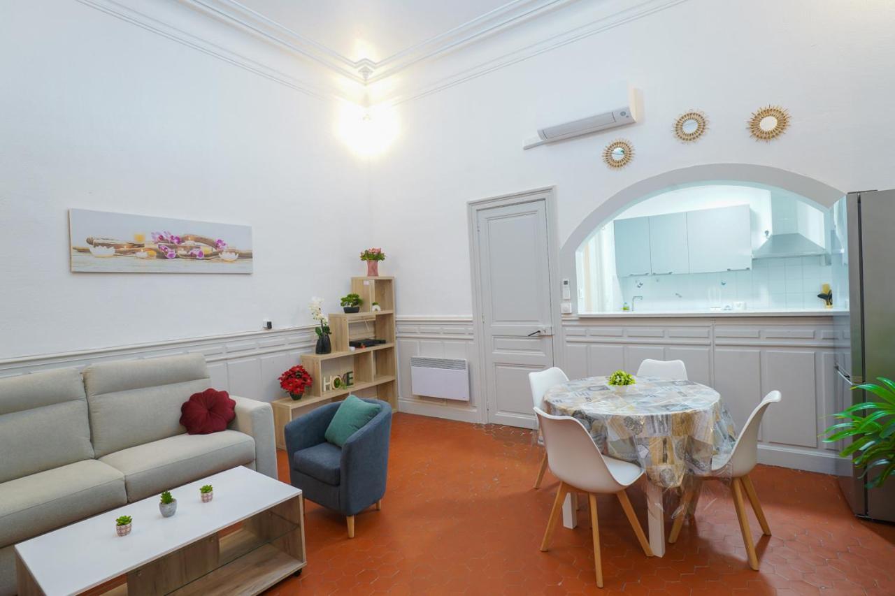 Appartement Du Forum,La Gare, 50 M2 , Climatisation, Garage, Cour Narbonne Luaran gambar