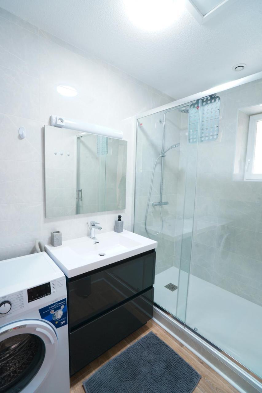 Appartement Du Forum,La Gare, 50 M2 , Climatisation, Garage, Cour Narbonne Luaran gambar