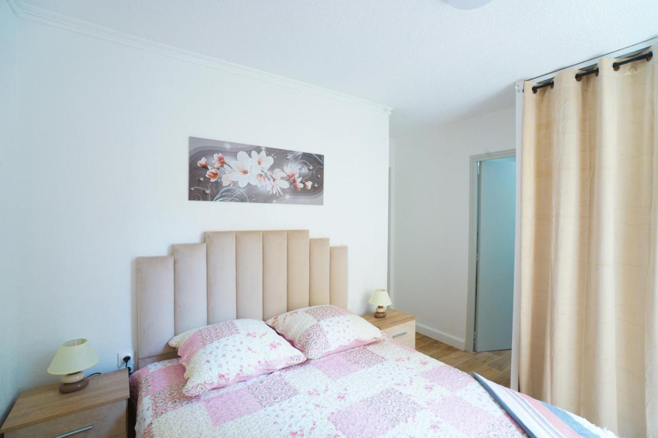 Appartement Du Forum,La Gare, 50 M2 , Climatisation, Garage, Cour Narbonne Luaran gambar
